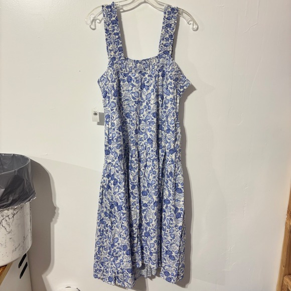 Old Navy Womens Blue White Floral Toile Smocked Tiered Midi Dress NWT Large - Picture 13 of 16